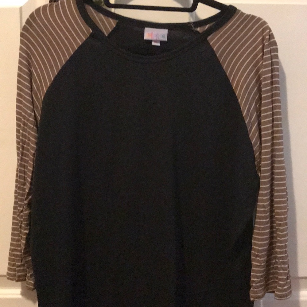 LulaRoe Randy Tee